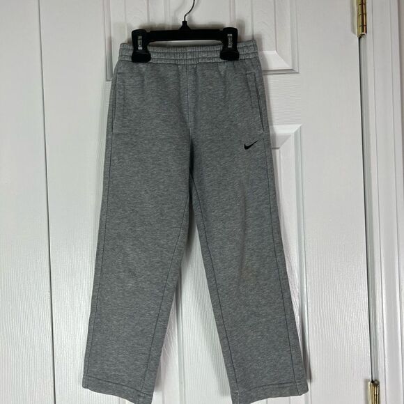 Nike Childs Grey Pants Size 6 - Picture 1 of 2
